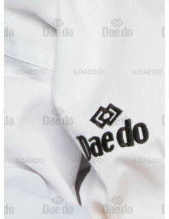 Daedo Junior Taekwondo Dobok Uniform (WT Approved) 9 Daedo Junior Taekwondo Dobok Uniform (WT Approved) -ADIDAS Shop DAE TA1001 4