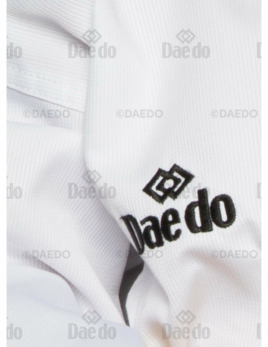 Daedo Junior Taekwondo Dobok Uniform (WT Approved) 5 Daedo Junior Taekwondo Dobok Uniform (WT Approved) - Image 3